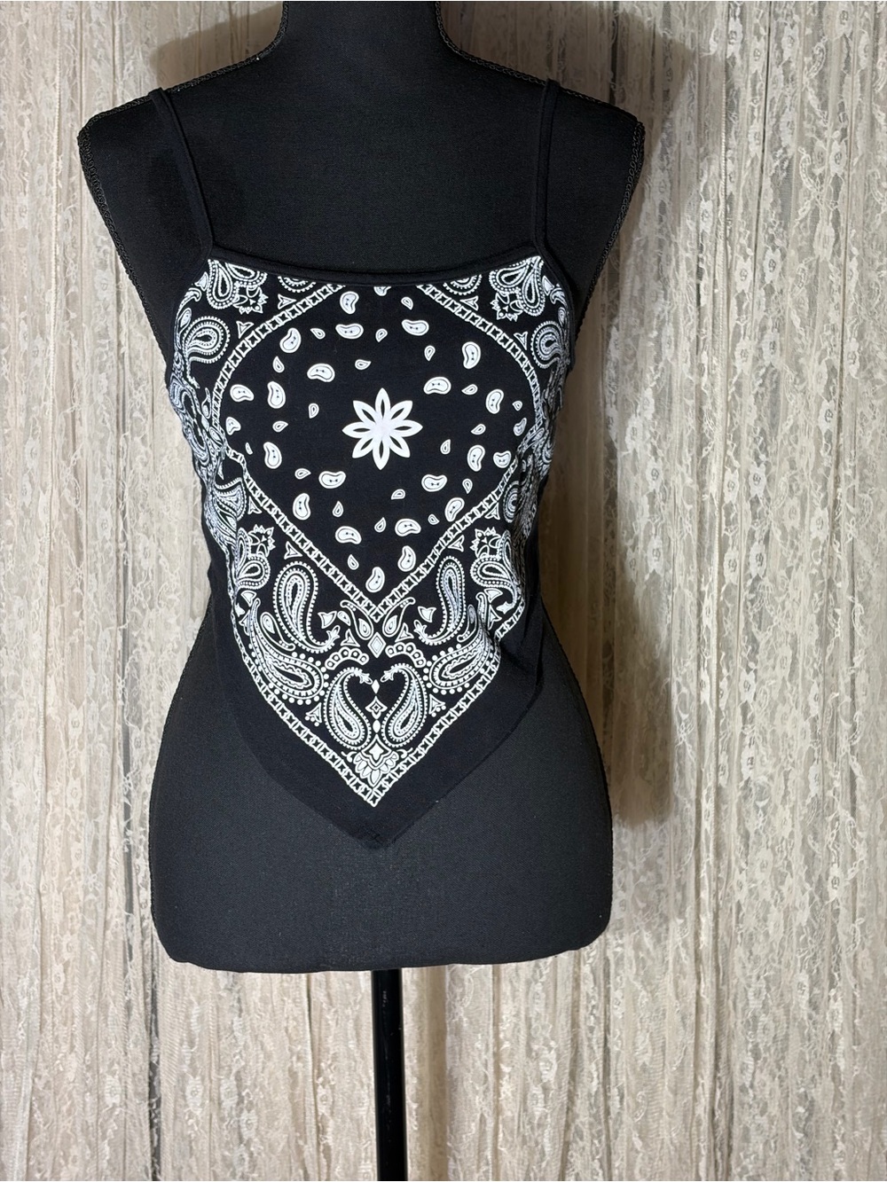 Black Bandana Print Handkerchief Crop Top